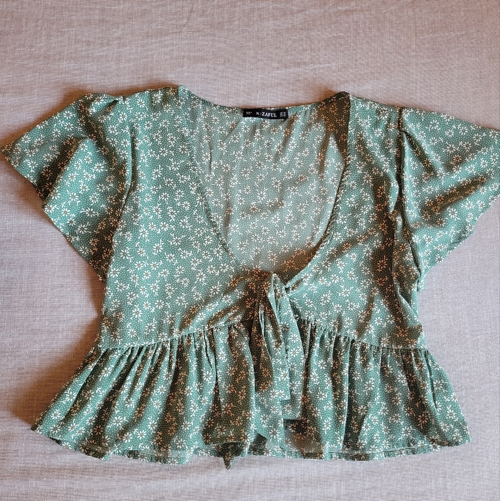Green Floral Blouse with Ruffle Hem